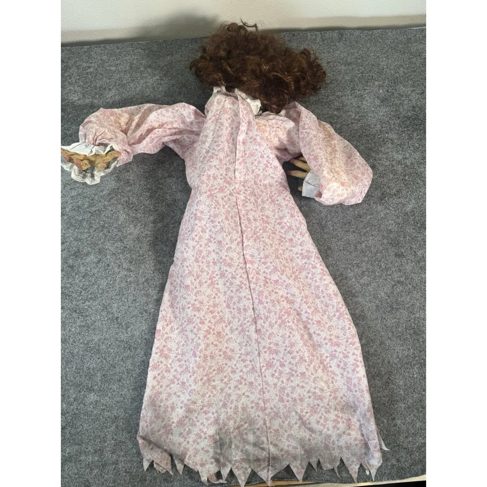 Halloween Exorcist Ragen Flying Girl Halloween Prop 3' 2007